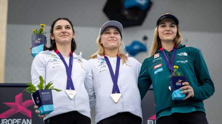 Podium kobiet w dwuboju (boulderig + prowadzenie) na Mistrzostwach Europy w Monachium 2022