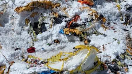 Śmieci na K2