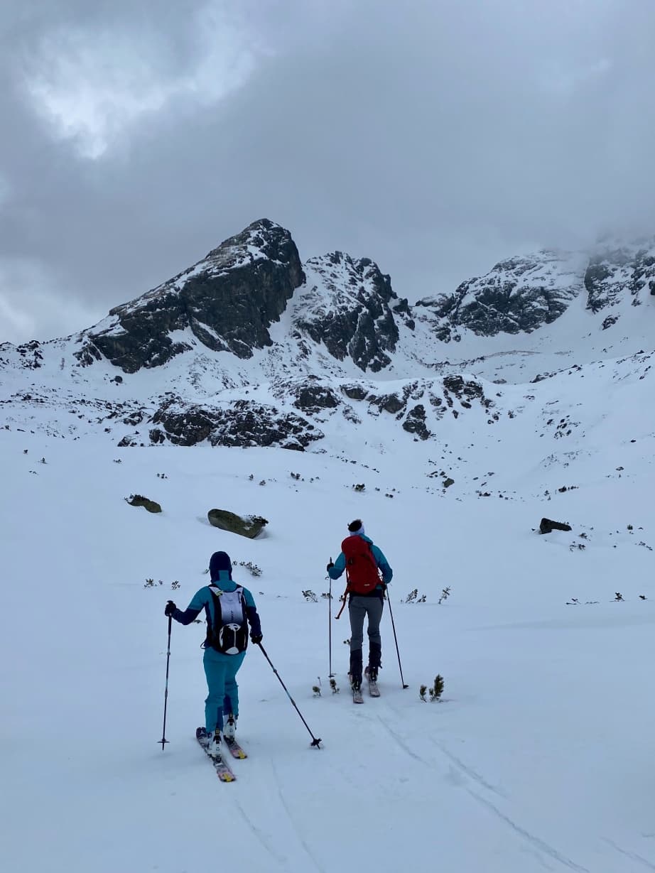 Na skitury, czyli po co biegaczowi narty