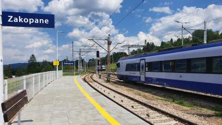 Pociąg na trasie Kraków-Zakopane