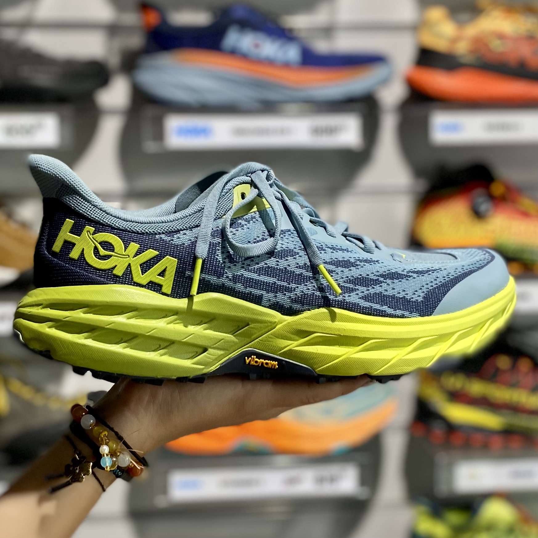 HOKA Speedgoat 5 to doskonałe, wszechstronne buty do biegania w terenie